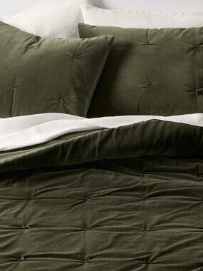 Crate & Barrel Organic Cotton Linen Velvet Ficus Green Full/Queen Quilt